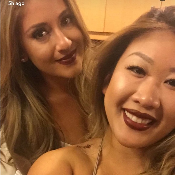 Welcome to my closet! - Picture 3 of 4